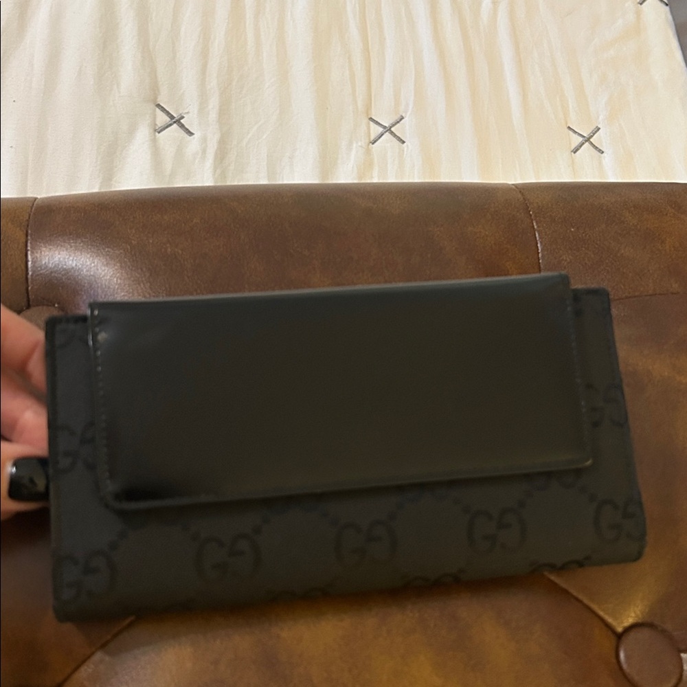 ***SOLD*** Authentic GUCCI black leather & canvas wallet.